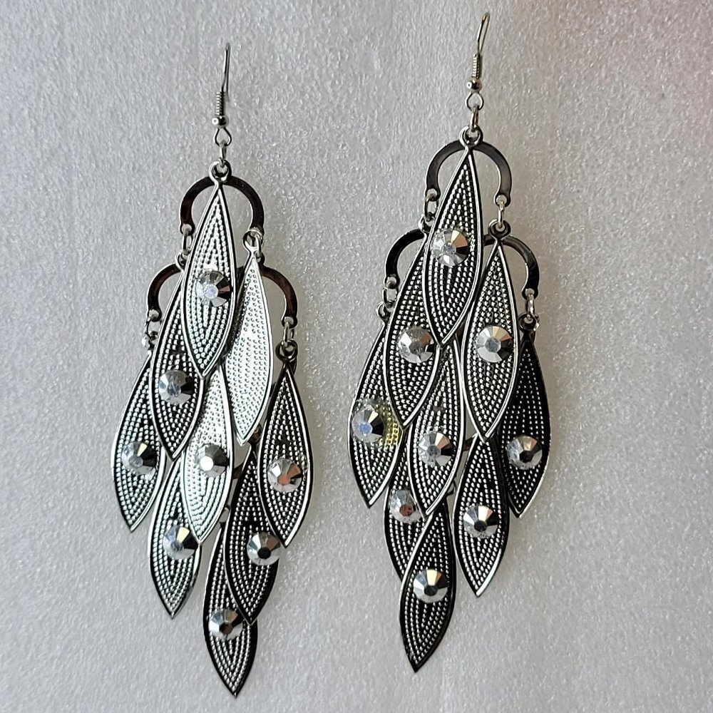 Leaf Tassel Chandelier Earrings Glitter Style Long Light Earrings